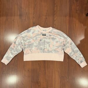 Adidas Pink/Gray Campuflage Cropper Sweatshirt size Large